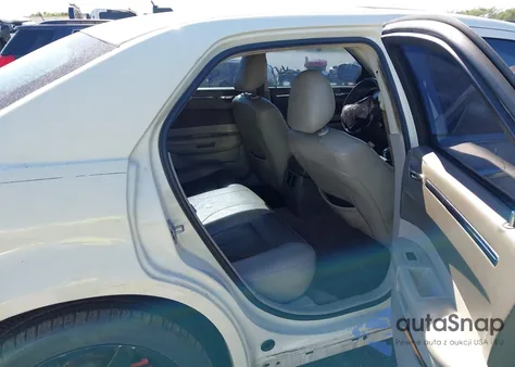 2008 Chrysler 300 Touring из США, поврежденный, VIN 2C3LA53GX8H160463